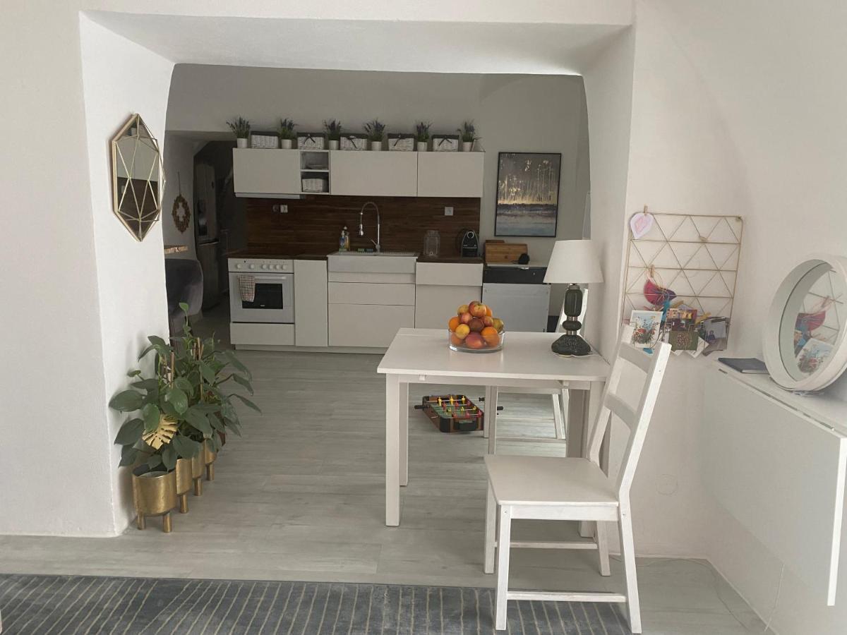 Apartman Fabrik Hainburg an der Donau Zewnętrze zdjęcie